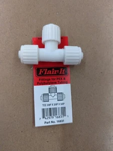 FLAIR-IT 16831 TEE 3/8" X 3/8" X 3/8" COMPRESSION PEX & POLY TUBING - Picture 1 of 4