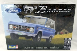 1:25 Scale Ford Bronco Plastic Model Kit (Skill 5) - Revell #85-4320 - Picture 1 of 6