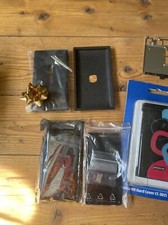 Nokia N9-00 - accessory package mobile phone display cases