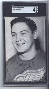 Original McCarthy Postcard Terry Sawchuck Detroit Red Wings SGC 4 ROOKIE - Imagen 1 de 2