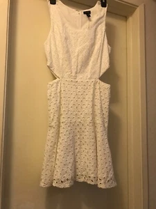 White Eyelet Dress With Cut Outs At The Waist Brand New With Tags - Picture 1 of 11