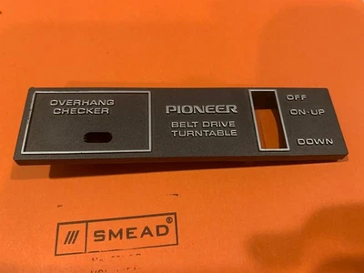 Tocadiscos estéreo Pioneer PL-12D II - separación - placa de cubierta Foto 1 de 4