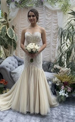 Vestido de señora dorado champán escote corazón adornado cola de pescado talla 8 Reino Unido - Imagen 1 de 4