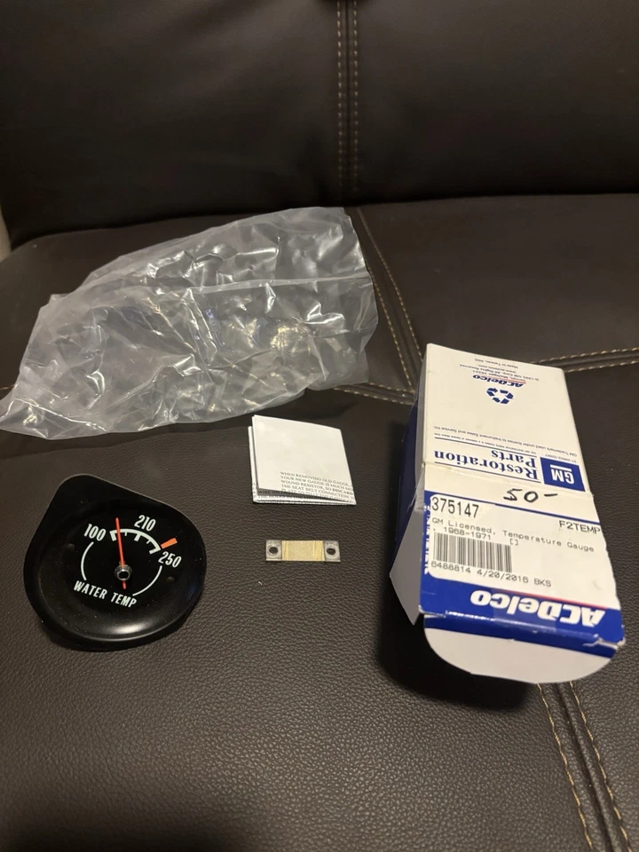 Chevrolet Corvette 250* 1968-1971 medidor de temperatura CA de fábrica Delco Foto 1 de 2