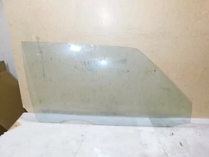 TOYOTA TERCEL 3 PORTE (1986-1990) FINESTRINO VETRO LATO GUIDA ANTERIORE DESTRO - Foto 1 di 2