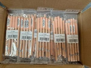 Restposten Kosmetik 300 Stück Essence EXTREME LASTING Eye Pencil 06 NEU OVP - Bild 1 von 1