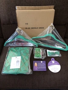 25 Joy Mangano Huggable Hangers * Clips * Hooks * Garment Bag * Emerald Green BR - Picture 1 of 7