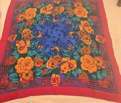 Bufanda de lana floral roja PERRY ELLIS JAPÓN 33"  Foto 1 de 4