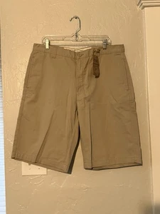 NEW PD&C KHAKI SHORTS MENS 36 MEDIUM KHAKI COLOR LIGHTWEIGHT FLAT FREE SHIP - Picture 1 of 5