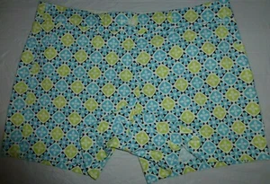 Women's Crown & Ivy Blue Green Geometric Shorts 12 - Picture 1 of 3