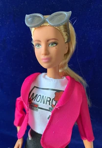 2017 Barbie I Can Be Paleontologist Barbie - Angel/Goddess Face Sculpt - Picture 1 of 5