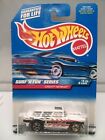 Hot Wheels Mainline / Classic '55 Chevy Nomad - Spike Surfboards - Model Car X1