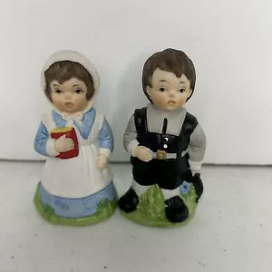 Boy & Girl Salt and Pepper Shakers Made in Tawain - Imagen 1 de 5