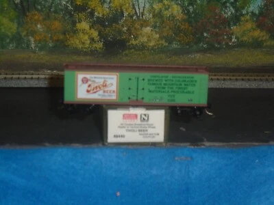 MICRO TRAINS N SCALE #49440 40' DBL SHEATHED WOOD REEFER TIVOLI BEER #5100 - Image 1 of 4