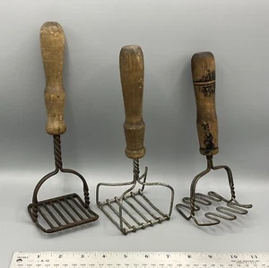3 Antique Vtg Twisted Wire Masher Wood Handle Primitive Rustic Farmhouse Decor - Picture 1 of 14