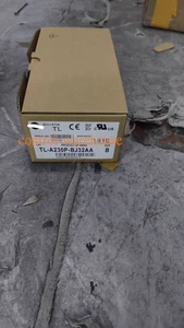 TL-A230P-BJ32AA Servo Motor TL-A230P-BJ32AA - Picture 1 of 4