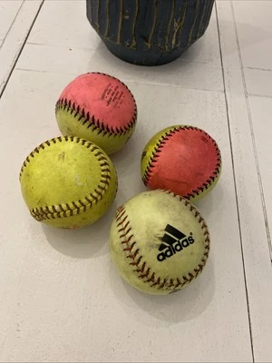 Lote de 4 bolas de softbol SAFE SOFT usadas Foto 1 de 4