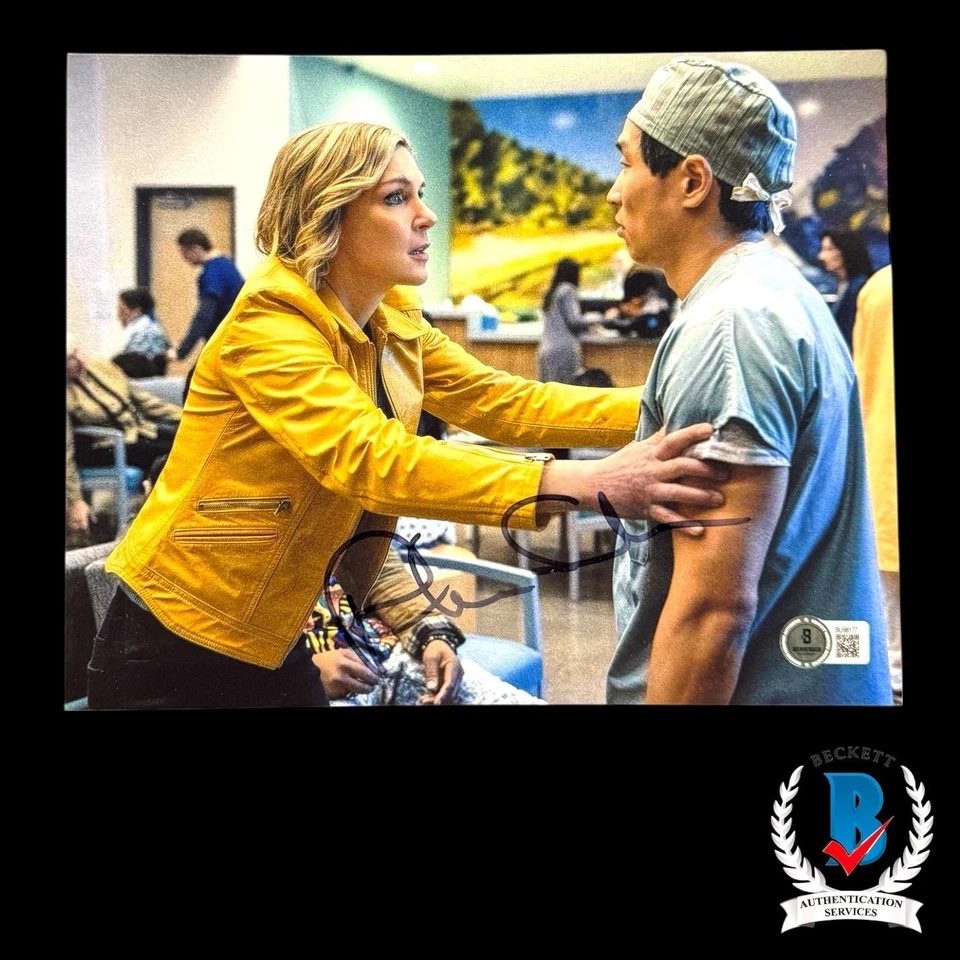 Rhea Seehorn 签名 8 x 10 照片 BAS Beckett 正品证书亲笔签名 Pluribus — 第 1/1 张图片