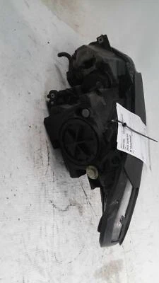 Conjunto de faros derecho Hyundai Genesis 2011 azul OEM 165840 usado 265 k millas Foto 1 de 3