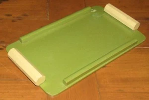 Kleines TABLETT Holztablett Schnapstablett Schnapsrunde LACKIERT um 1950 - Bild 1 von 4