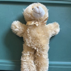 A. Peluche Mart 19" Off Tan Peluche Orsacchiotto Floppy e Squishy! Fiocco in raso - Foto 1 di 3