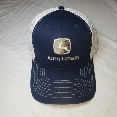 Gorra de camionero John Deere de malla bordada con cierre a presión azul marino y blanco Foto 1 de 4