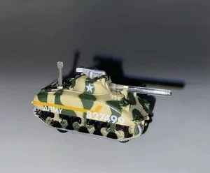 Tanque Sherman M4A3 Military Blaze & Roar 1991 Galoob Micro Machines de colección - Imagen 1 de 5