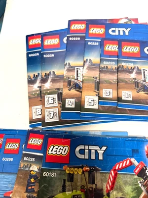 LEGO MANUALS 12 CITY & 11  FRIENDS - Image 1 of 4