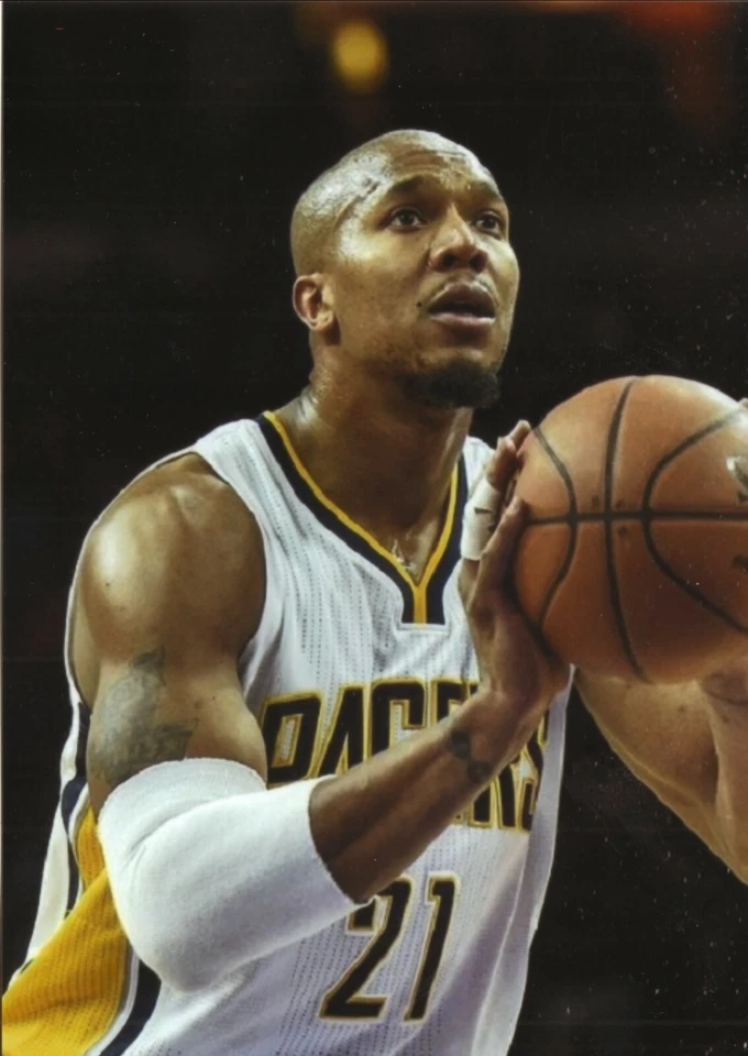 Фотография Дэвида Уэста-Индианы Пэйсерса — глянцевый цвет 5x7 - Изображение 1 из 1