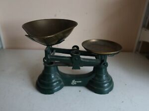 Vintage Librasco Green Cast Metal Kitchen Balanced Scales Brass Pan Home Decorat