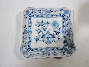 Older Meissen Crossed Swords Germany Blue Onion Square Serving Dish 1st - Picture 1 of 5
