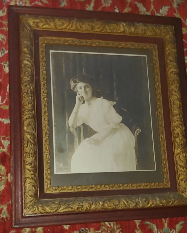 ANTIQUE VICTORIAN 4 LAYER ORNATE WOOD GILT GESSO FRAME STUNNING Large 29" x 25" - Image 1 of 4