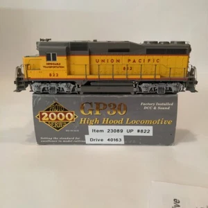 Walthers Proto 2000 HO Union Pacific GP30 DCC Sound UP 822 RUNS - BAD GEARS - Picture 1 of 8