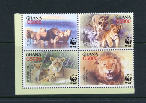 C680  Ghana  2004   fauna WWF Lions    block   MNH Cover