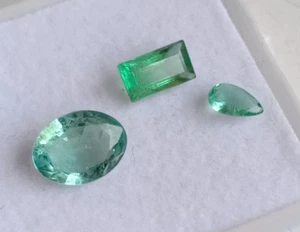 Lotto 3 pezzi smeraldo naturale dello Zambia taglio miniera di terra non trat... - Foto 1 di 7