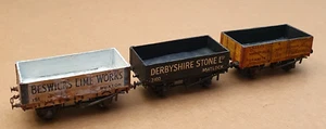 3 x Peco HO Gauge Scale Distressed Look Freight Open Plank Wagons. Model Railway - Picture 1 of 9