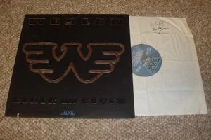 Waylon Jennings - Black on Black SIGNED Vinyl LP Record - Imagen 1 de 5