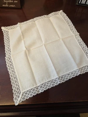 Pañuelo vintage adorno de encaje  Foto 1 de 2