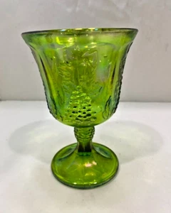 "Copa de vino Indiana Carnival Glass iridiscente verde cosecha uva 5,25""" - Imagen 1 de 3