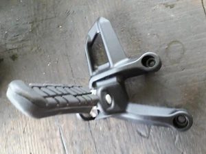 cale pied arriere droit 1190 ktm lc8 adventure - Imagen 1 de 4