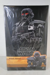 Hot Toys 1/6 Scale Star Wars The Mandalorian Dark Trooper TMS032 (2022) - Picture 1 of 23