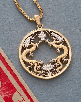 Dragon Pendant ,Hand Cut Coin 14K & Rhodium Plated 1" diam. ( # 568 ) - Imagem 1 de 4