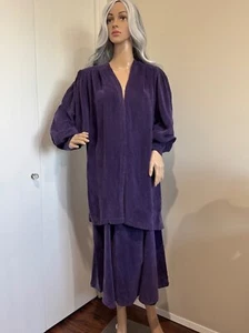 Vintage 80’s Women's Tidorpha Aphrodite sandwashed silk Skirt Suit, M Purple GUC - Picture 1 of 13