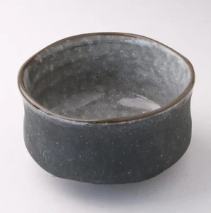Tazza da tè in ceramica Mino ware giapponese Matcha ciotola da tè Chawan grotta bianca Giappone - Foto 1 di 6