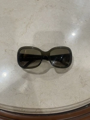 Gafas de sol Prada auténticas para mujer nuevas sin etiquetas  Foto 1 de 4