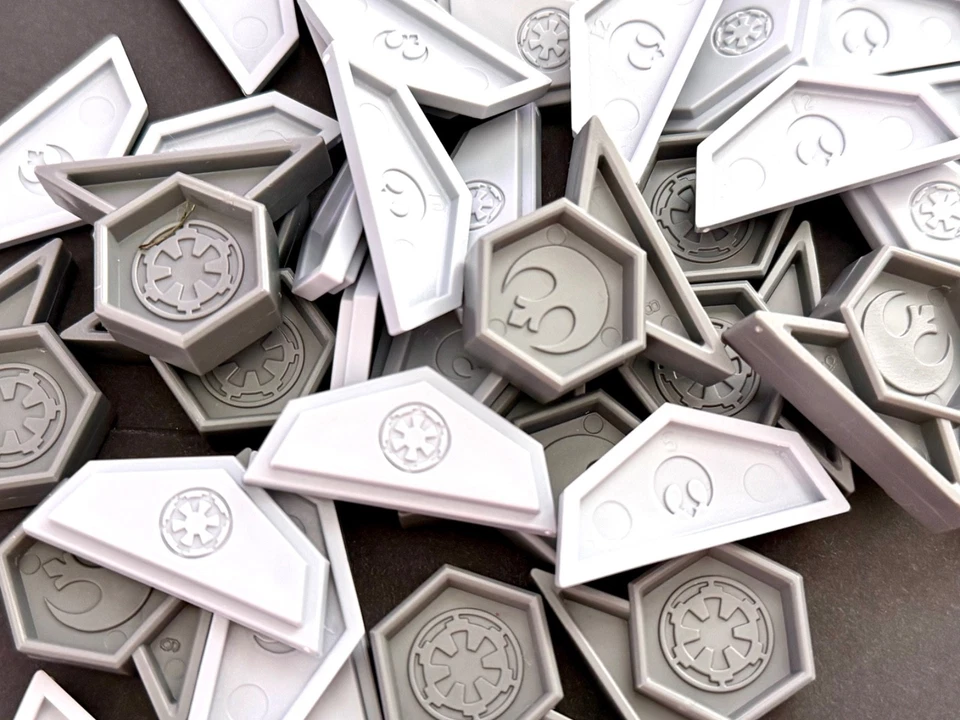 Monopoly Star Wars 40th Anniversary Special Ed. Complete Set 32 Fleets 12 Bases - Image 1 of 1