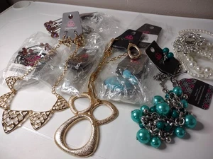 10-teiliges gemischtes Paparazzi Konvolut mit Etikett Schmuck Konvolut BN23 - Bild 1 von 12