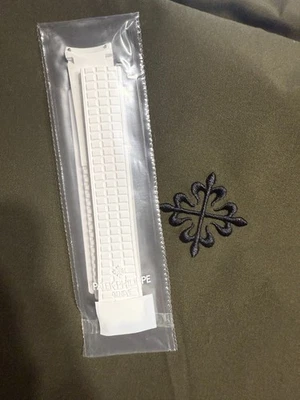 Correa de goma original Patek Philippe 5267 blanca H09 nueva sin cortar Foto 1 de 3