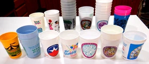 San Antonio Fiesta NIOSA plastic cup Vintage collection from 1980 - 1996 - Picture 1 of 12