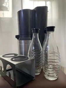 SodaStream Crystal 2.0 + Glasflaschen + Flaschenhalter - Bild 1 von 10